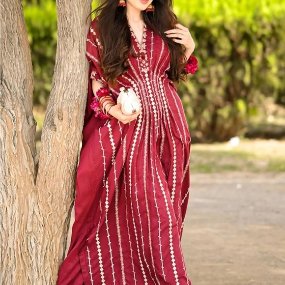 NWOT Pakitani Shalwar Kameez/Indian Salwar Kameez/Maroon Kaftan SZ Medium - Picture 2 of 11